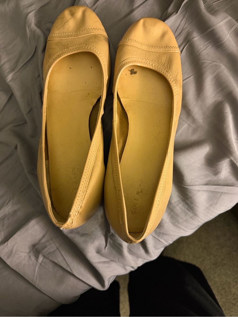 Cole Han woman's 10 classic Leather Ballet wedge shoes in camel